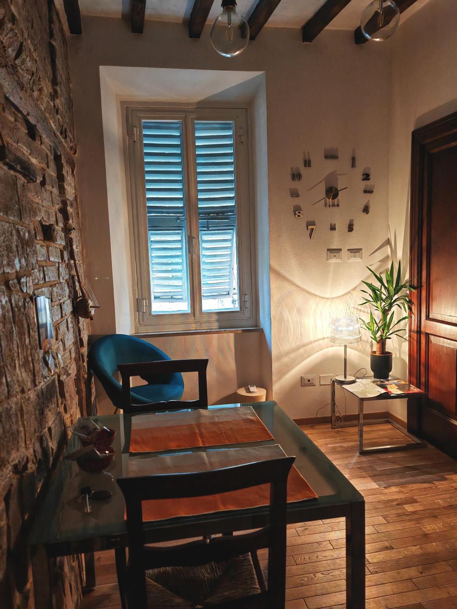 Parma Borgo Antico I I I Free Privat Parking Apartment Exterior photo